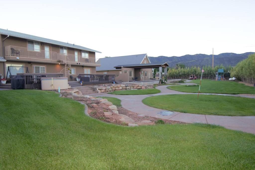 Tacit Shadow Resort Paradise Deluxe Suite, Gym, Coffee Bar, Hot-Tub, Free Laundry, Food Available Parowan Exterior foto